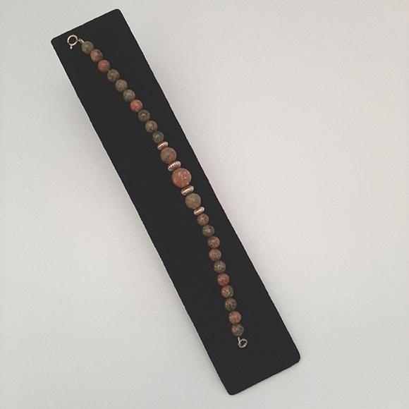 Unakite Jasper Tumbled Crystal Round  Beaded Bracelet - Picture 3 of 8